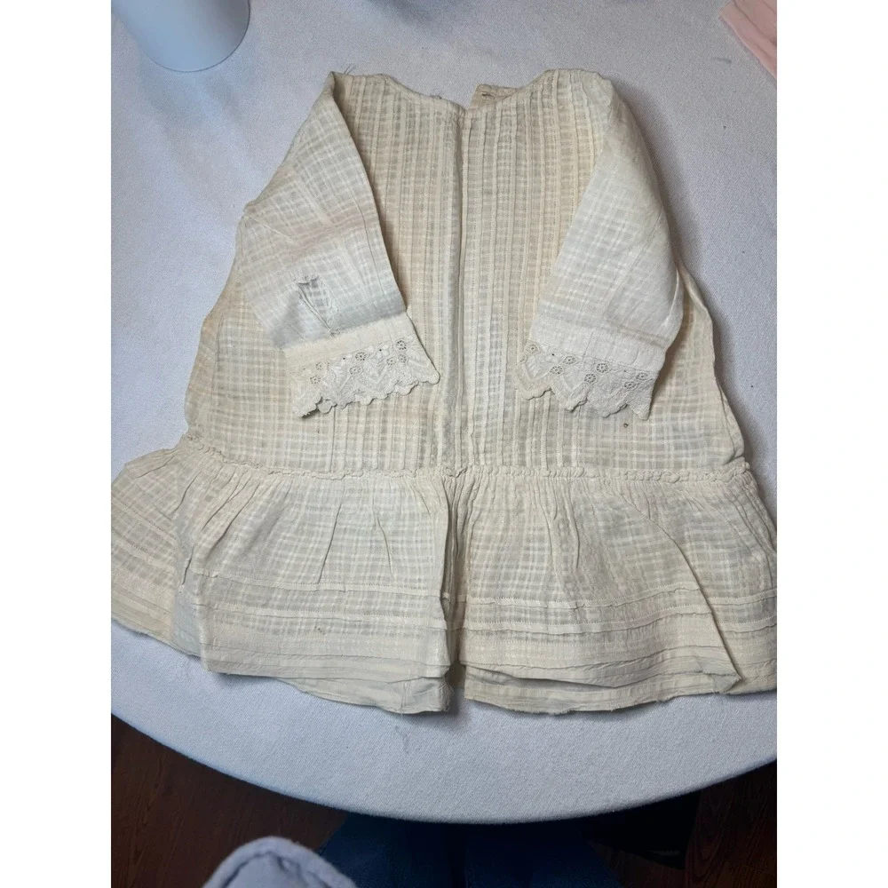 Antique 1800's Frontier Baby Clothes And Crochet Hats 4 Pieces 1 Moccasin Shoe